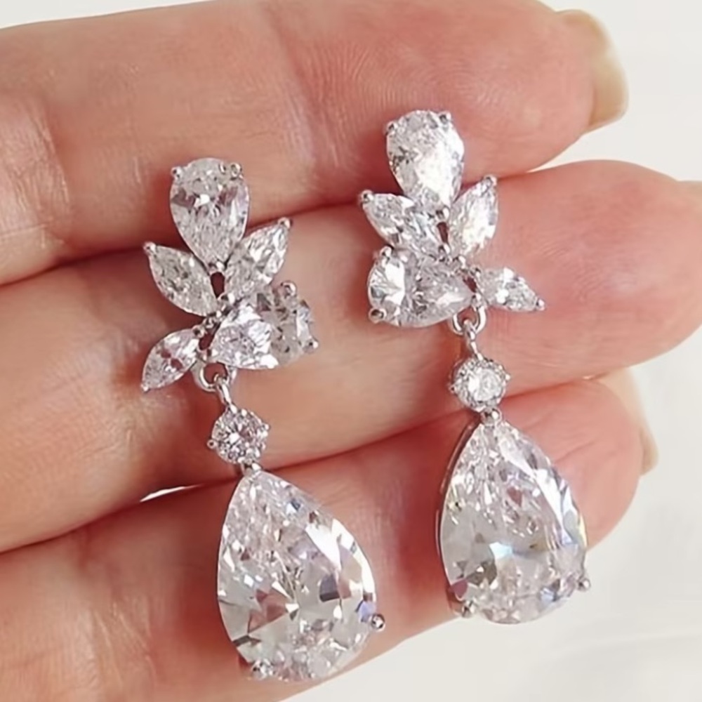 Elegant White Synthetic Cubic Zirconia Teardrop Dangle Earrings